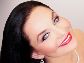 Crystal Gayle in Branson, MO