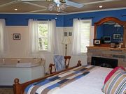 Anchor Inn on the Lake Bed and Breakfast