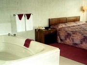 Knights Inn & Suites