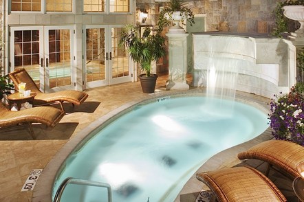 Chateau on the Lake Waterfall Pool