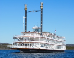 Showboat Branson Belle