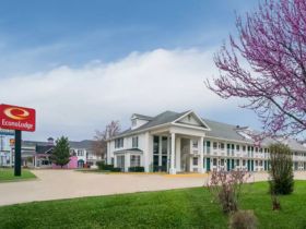 Econo Lodge (Formerly Serenity Inn) in Branson, MO