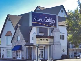 Seven Gables Inn in Branson, MO