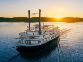 Silver Dollar City's Showboat