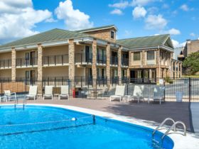 Suburban Studios Branson On The Strip in Branson, MO
