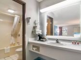 Econo Lodge (Formerly Serenity Inn)