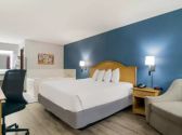 Econo Lodge (Formerly Serenity Inn)