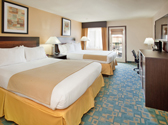 Holiday Inn Express & Suites 76 Central