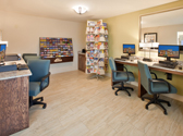 Holiday Inn Express & Suites 76 Central