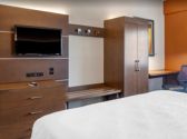 Holiday Inn Express Green Mountain