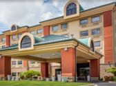 Holiday Inn Express Green Mountain